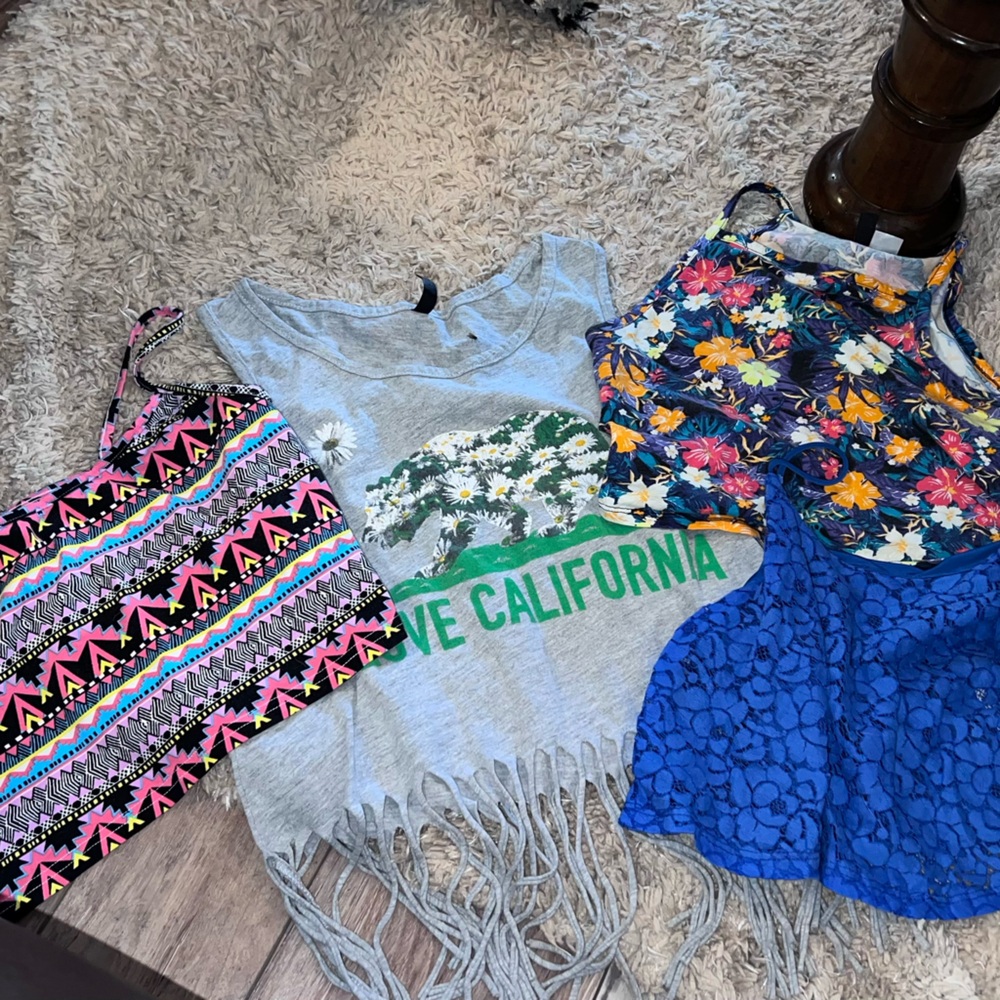Colorful Clothing Bundle includes (4) crop tops, size Medium
